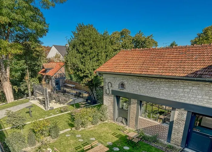 La Nuit Au Quai De Luxe Petit Meslier